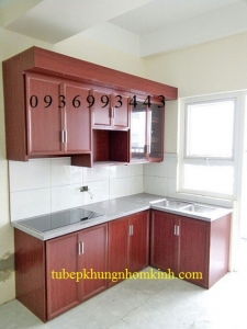 mẫu tủ bếp nhôm vân gỗ