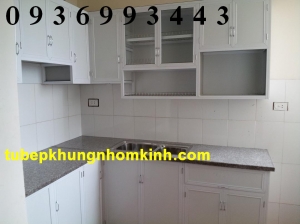 tu bep nhom kinh nhom son tinh dien